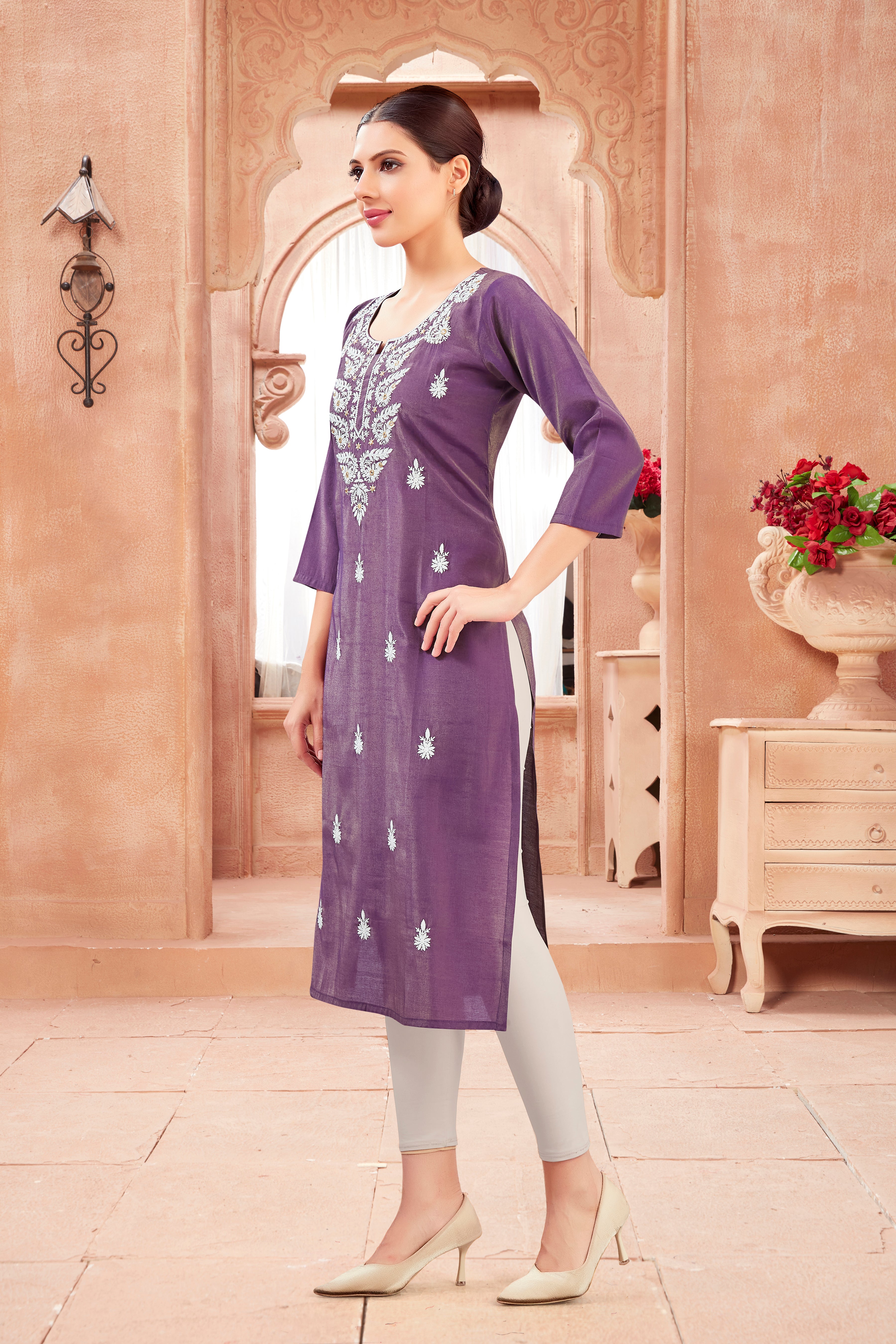 Aruna Kurti