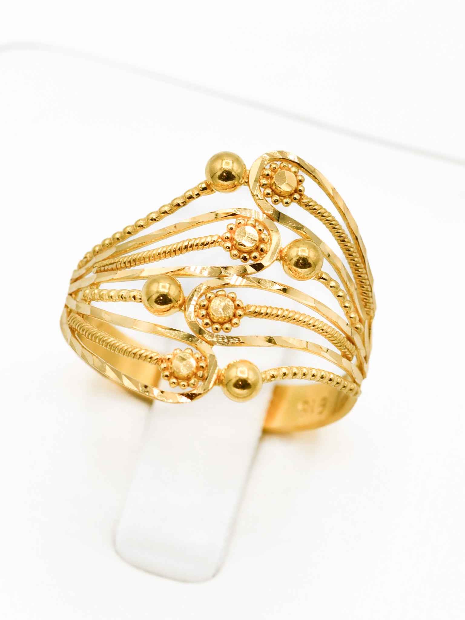 22ct Gold Ladies Ring - Roop Darshan