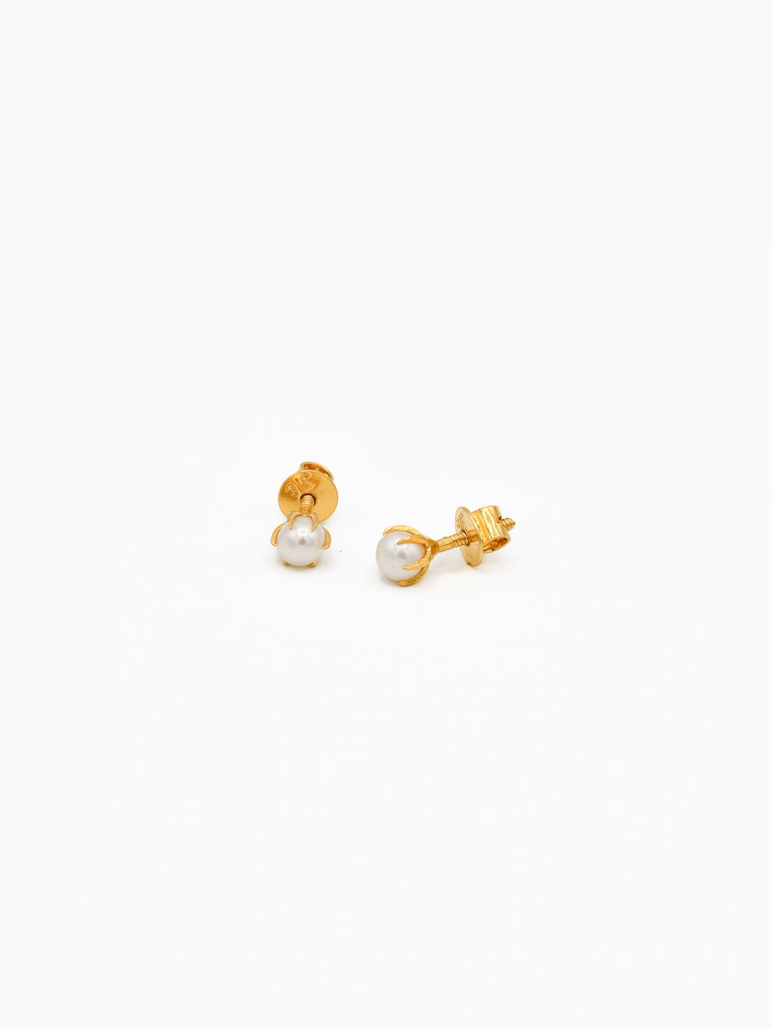 22ct Gold Pearl Stud Earrings