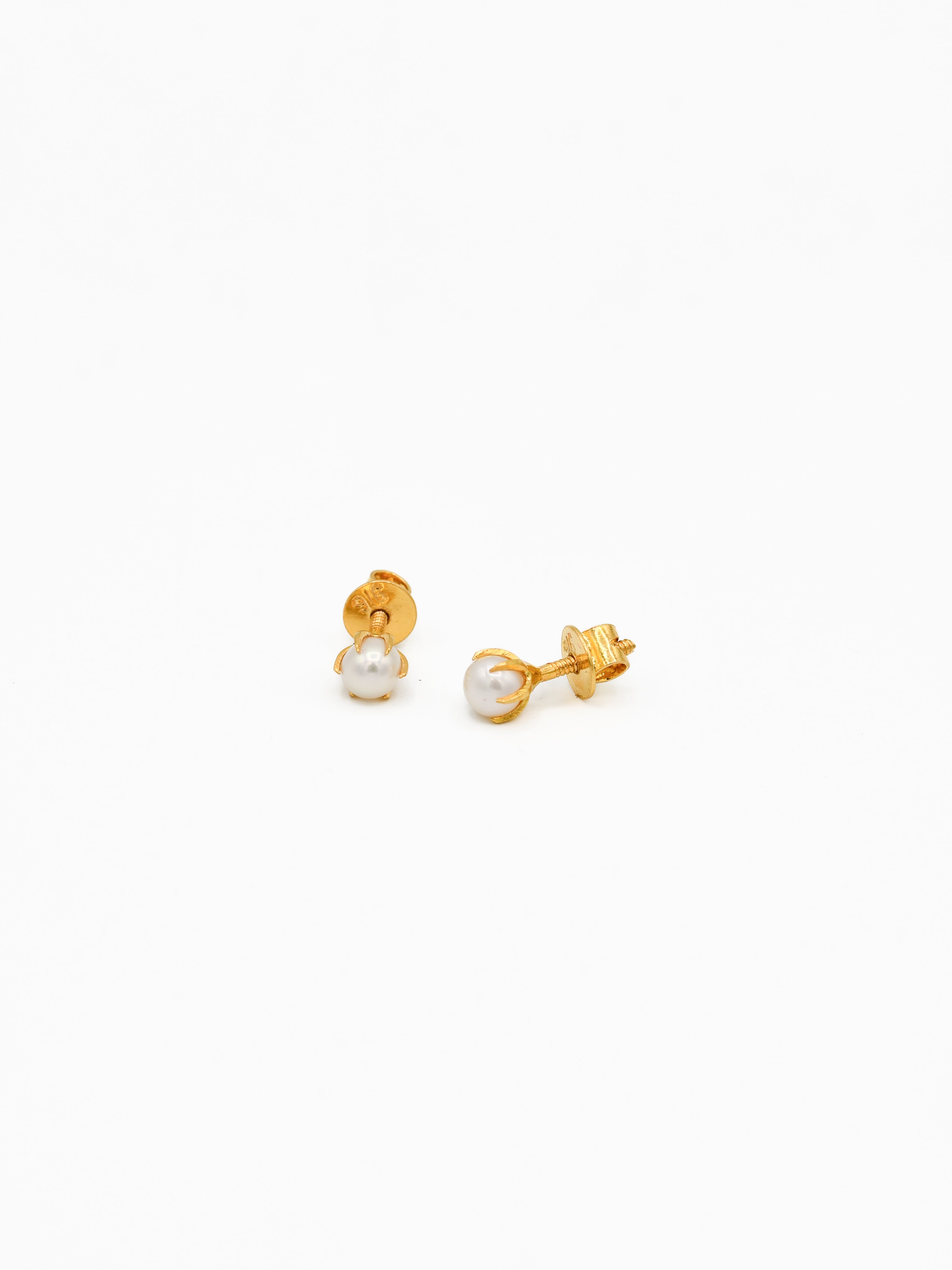 22ct Gold Pearl Stud Earrings