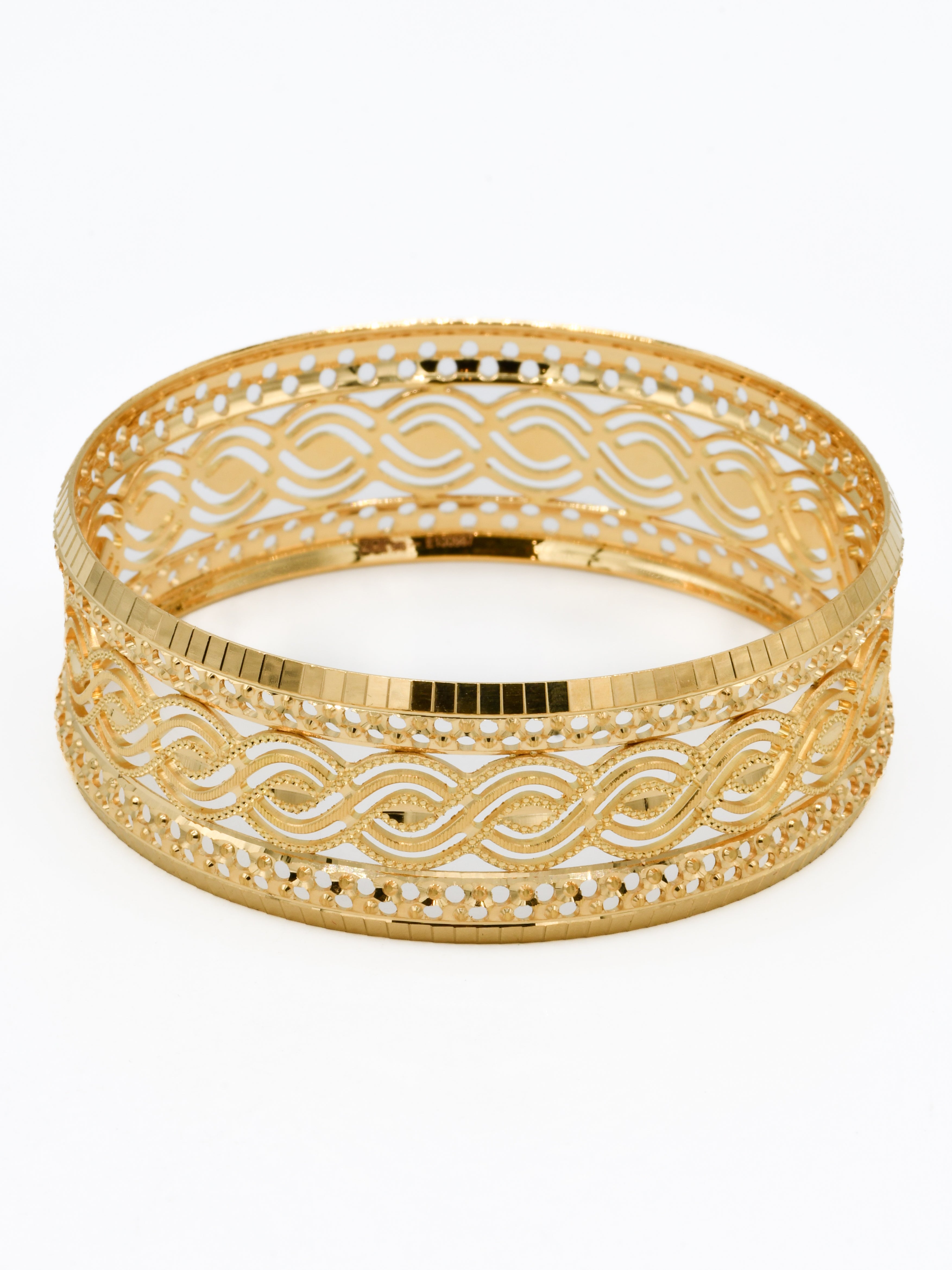 22ct Gold Bangle