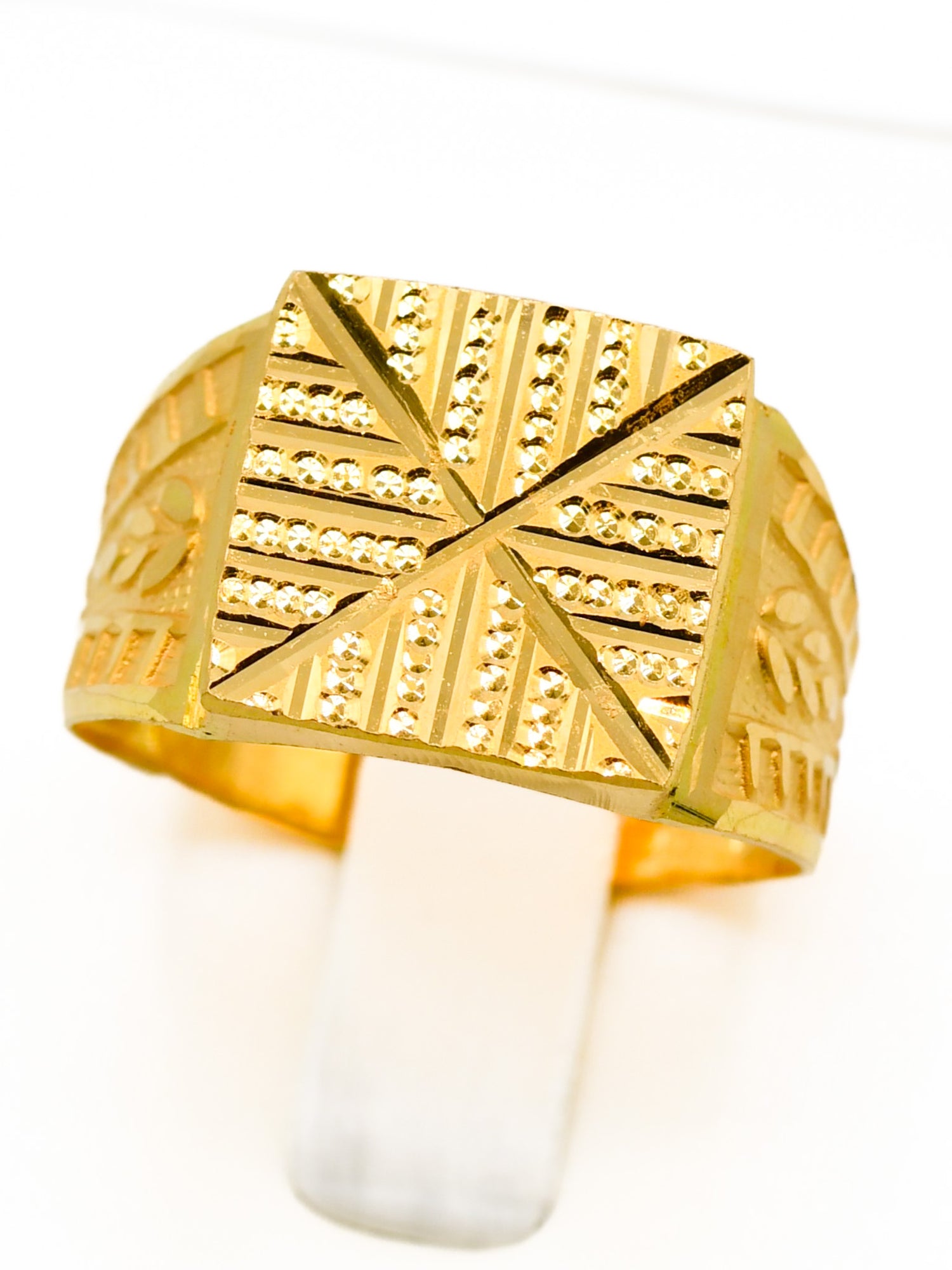 22ct Gold Mens Ring - Roop Darshan