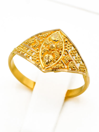 22ct Gold Ladies Ring - Roop Darshan