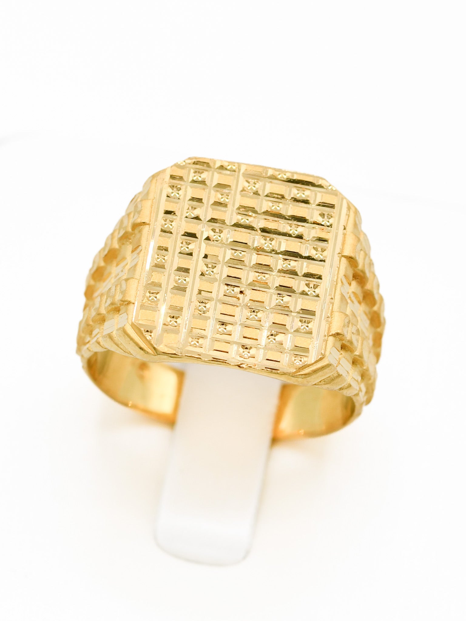 22ct Gold Mens Ring - Roop Darshan