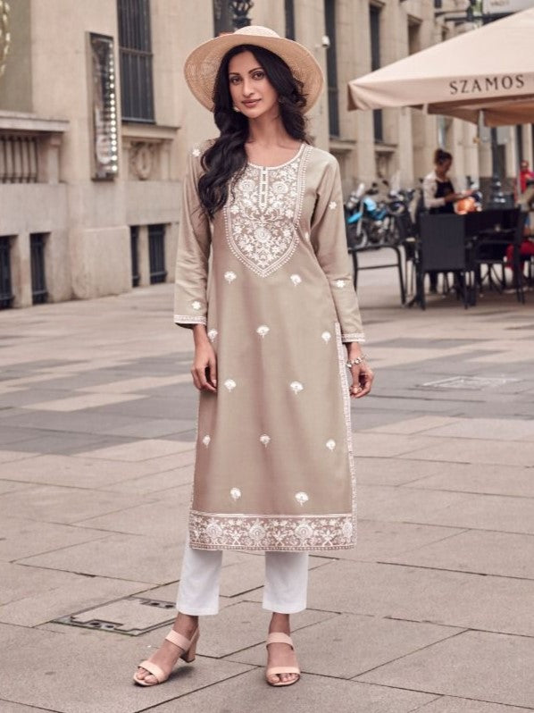 Aayesha Kurti