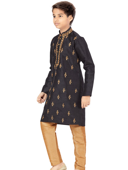 Boys Embroidered Kurta Payjama - Roop Darshan