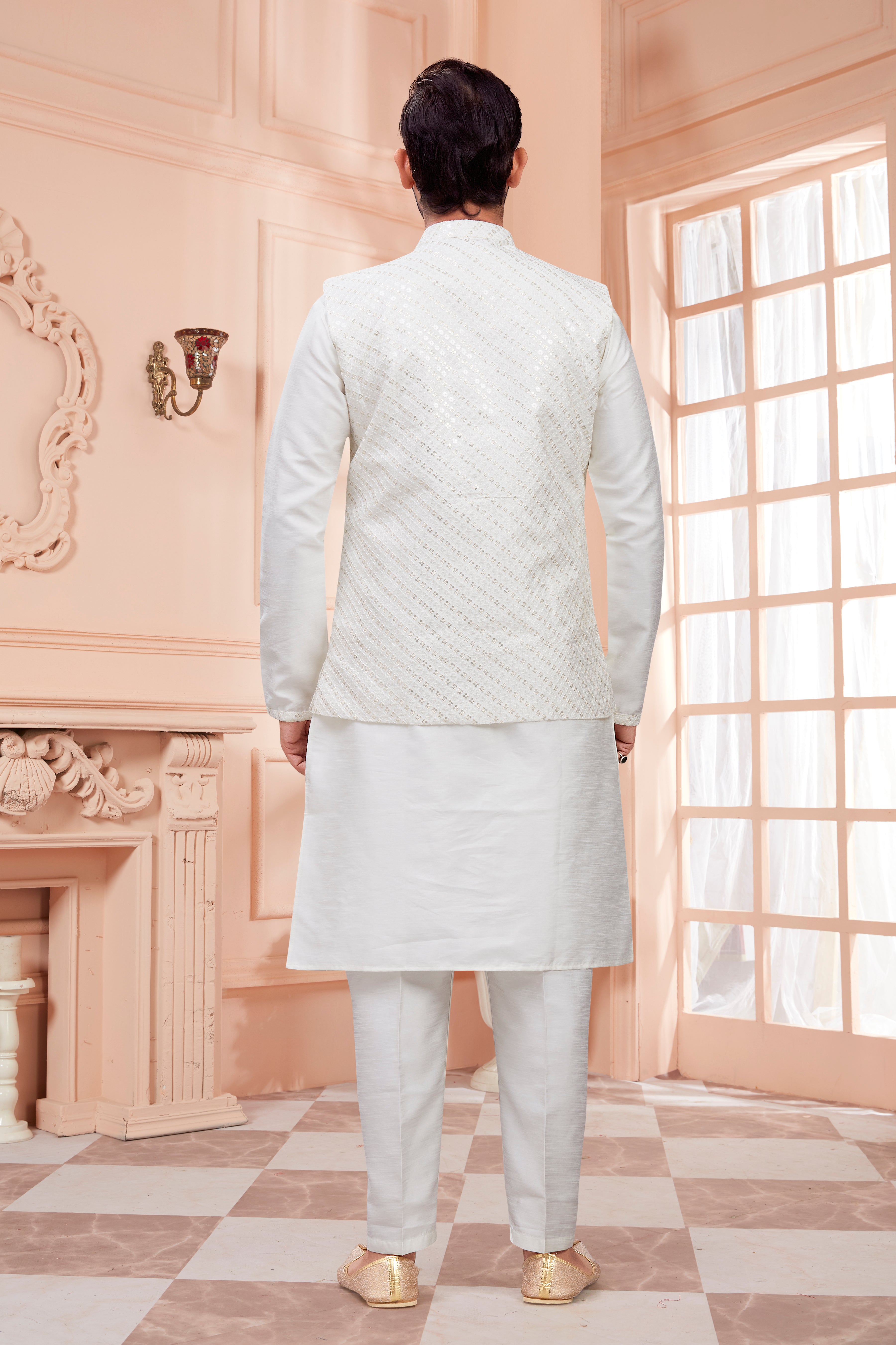 Mens Kurta Set With Tiki Embroidered Jacket