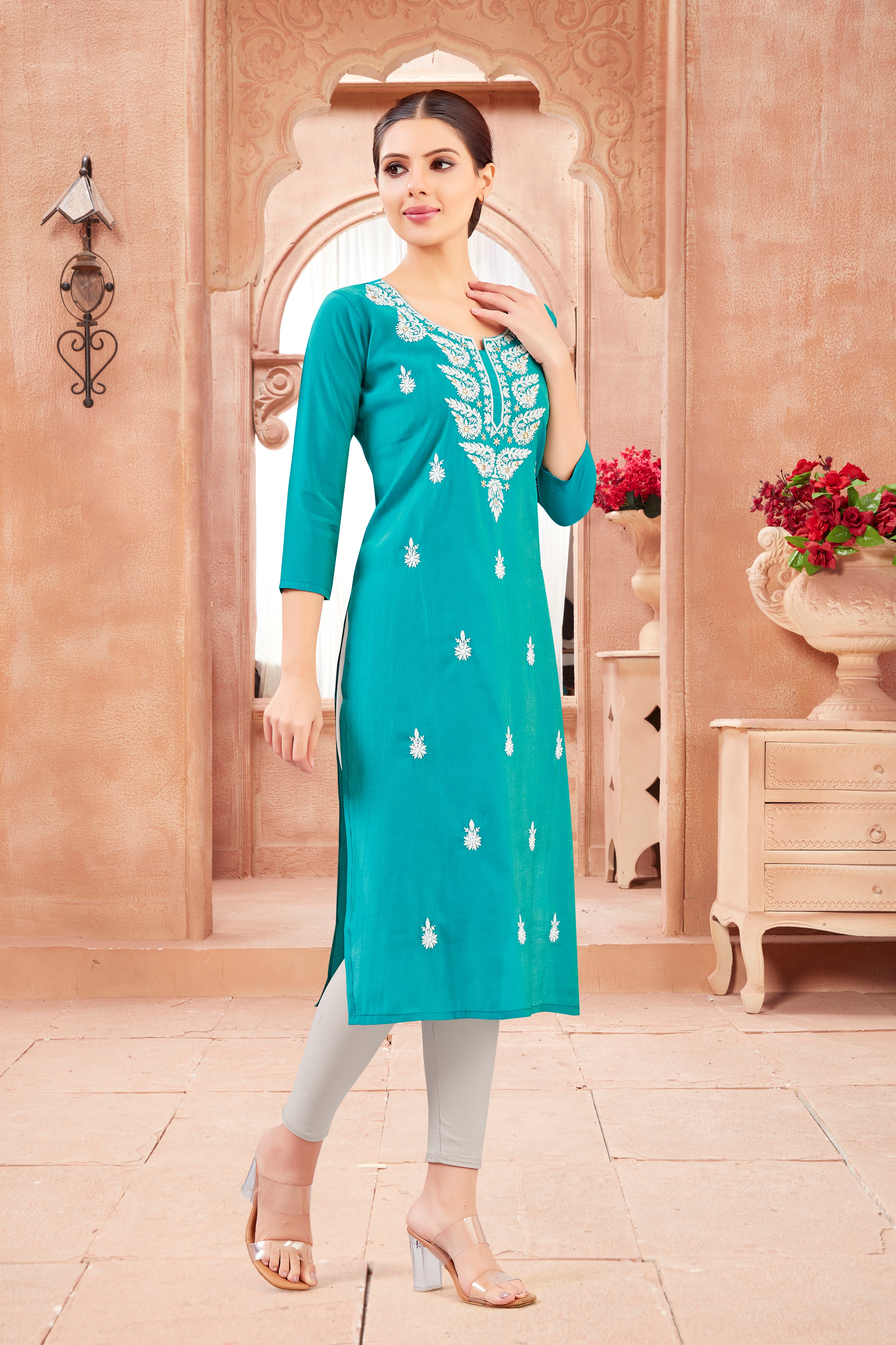 Aruna Kurti