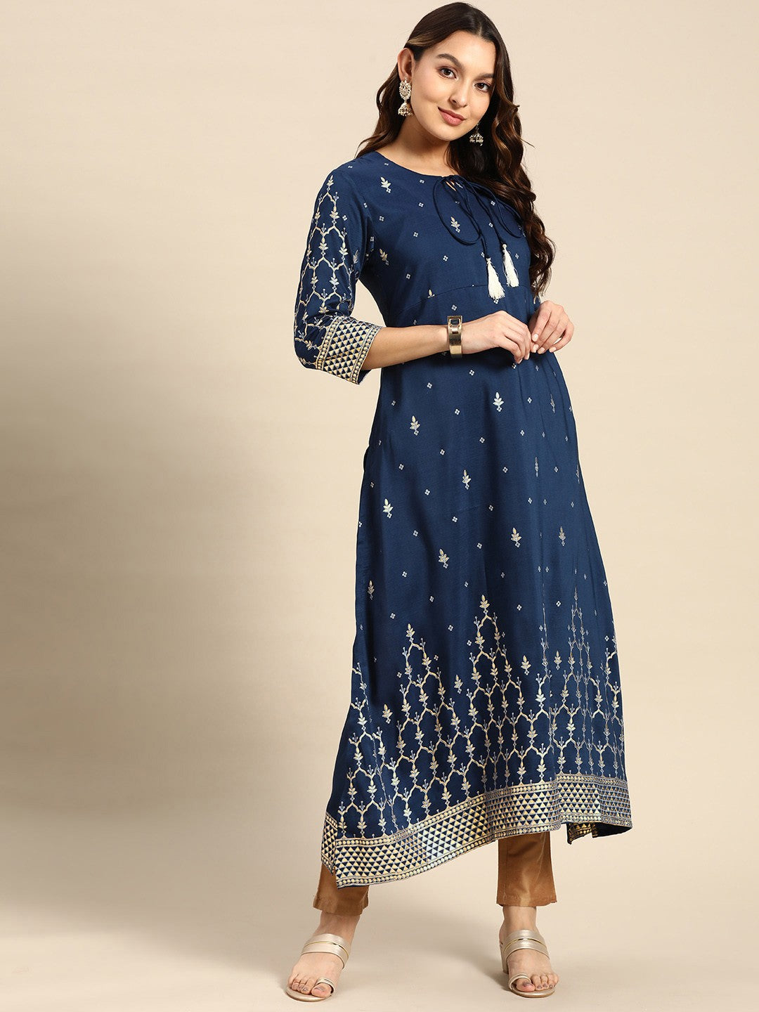 Shivani Kurti